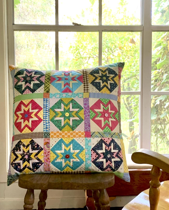 Square Star Pillow Pattern by Rachaeldaisy Designs | Red Thread Studio