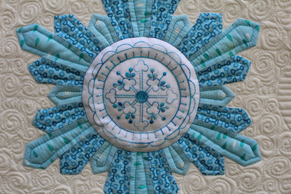 Razz-a-dazzle quilt pattern by Hugs'n Kisses